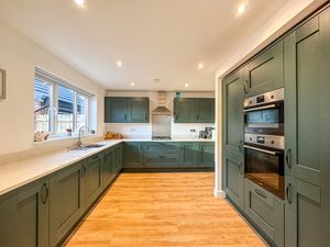 Photo 18- click for photo gallery